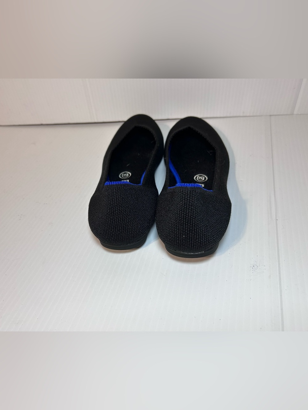 Rothy's Black slip on flat shoe women size 8 - Picture 4 of 7